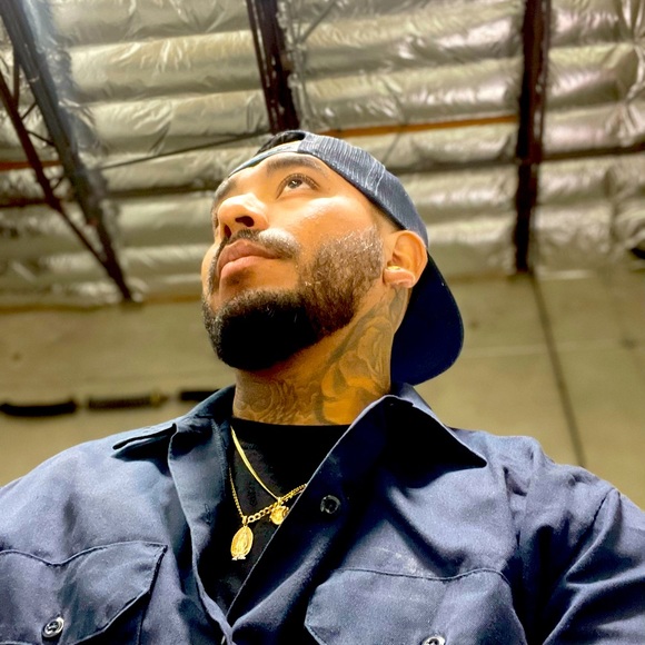 Meet your Posher, Adrian - Picture 1 of 1